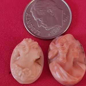 2 Camafeos for pendants